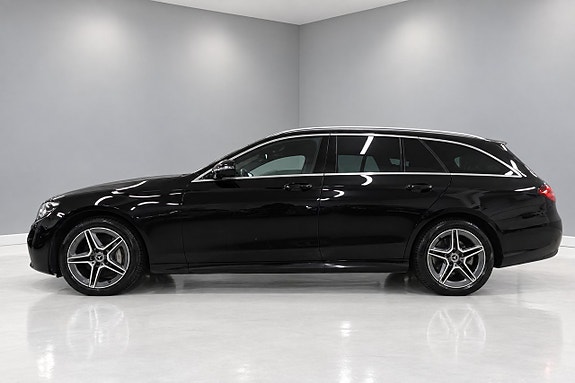 Mercedes-Benz E300 3 of 22