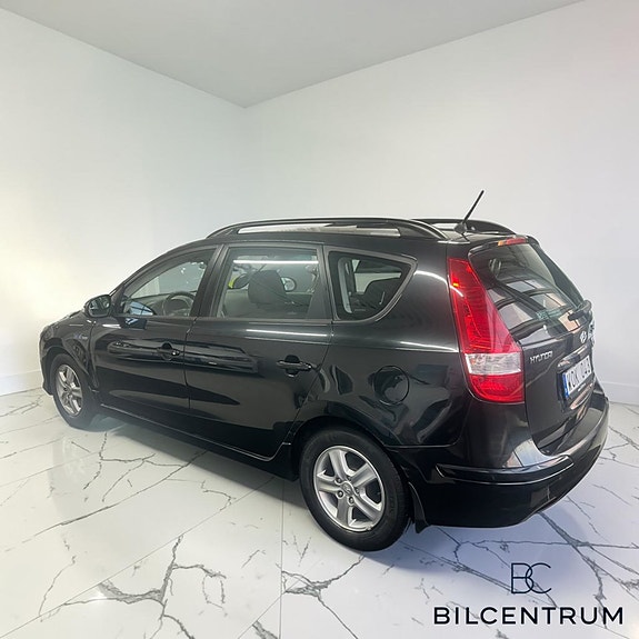 Hyundai i30 4 of 14