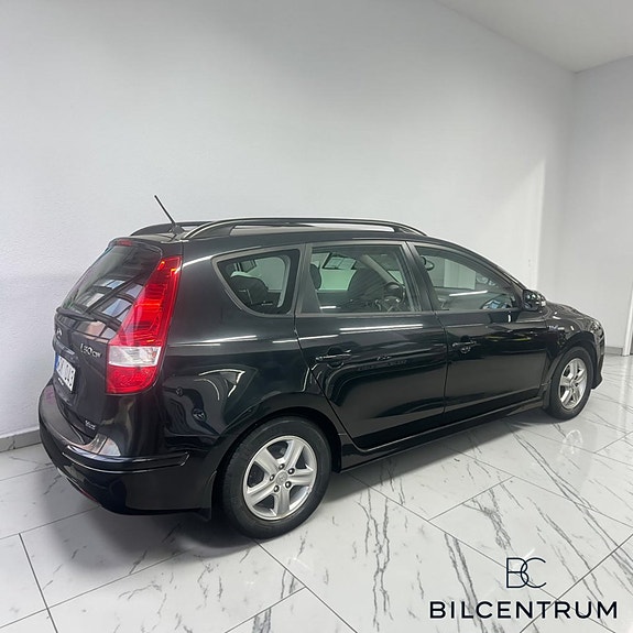 Hyundai i30 6 of 14