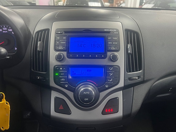 Hyundai i30 10 of 14