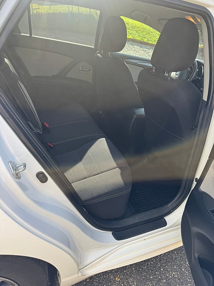 Toyota Avensis 6 of 7