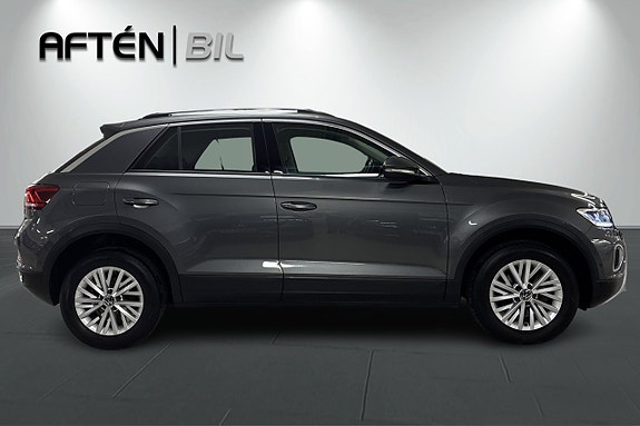Volkswagen T-Roc 6 of 21