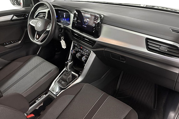 Volkswagen T-Roc 14 of 21