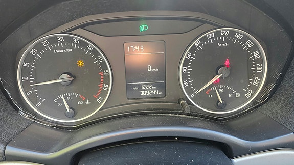 Skoda Octavia 10 of 14