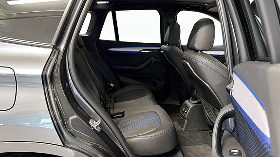BMW X1 5 of 21