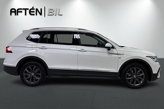Volkswagen Tiguan Allspace 6 of 24