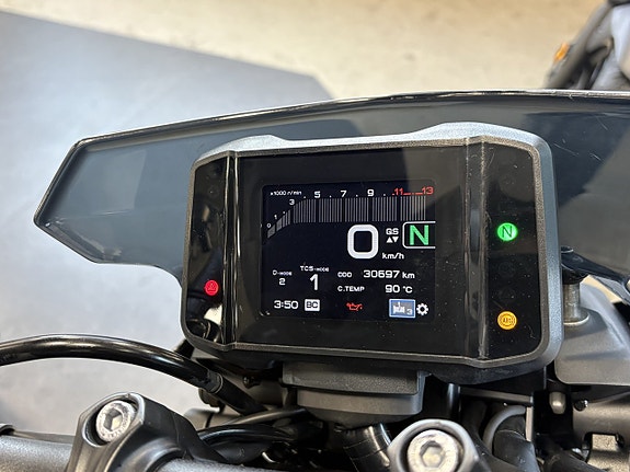 Yamaha MT-09 SP Nyservad 8 of 10