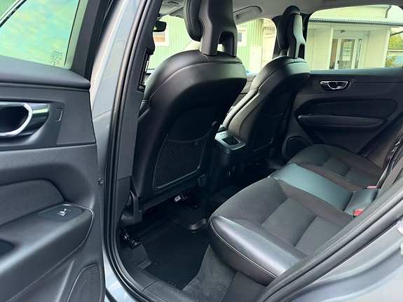 Volvo XC60 6 of 9