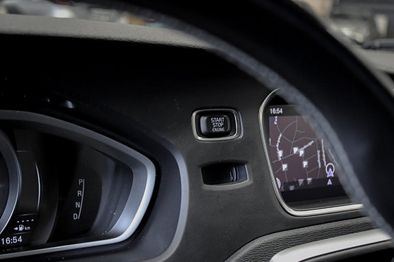 Volvo V40 13 of 18