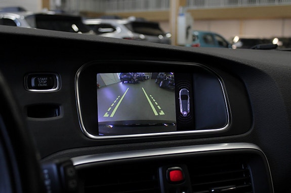 Volvo V40 14 of 18