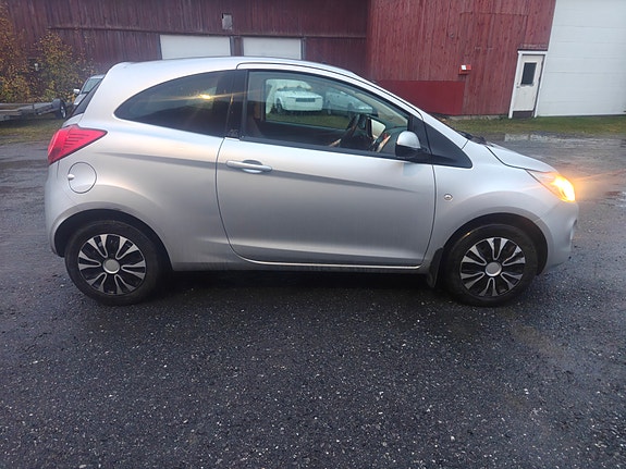Ford Ka 3 of 5