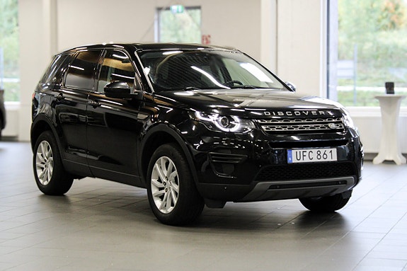Land Rover Discovery Sport 2 of 18