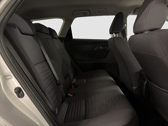 Toyota Auris 6 of 16