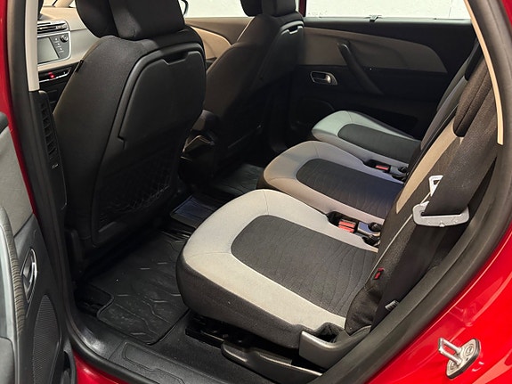 Citroen C4 Picasso 12 of 30
