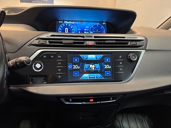 Citroen C4 Picasso 19 of 30