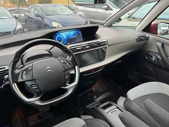 Citroen C4 Picasso 28 of 30