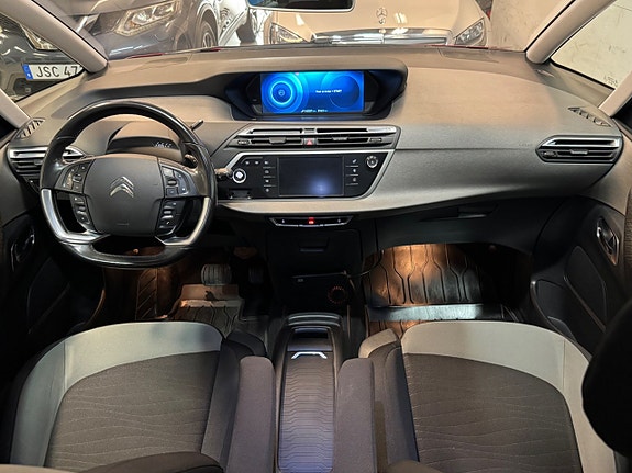 Citroen C4 Picasso 9 of 30