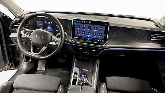 Volkswagen Passat 10 of 13