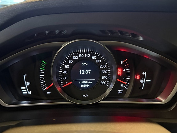 Volvo V40 17 of 18