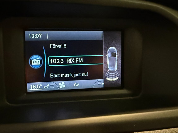 Volvo V40 13 of 18