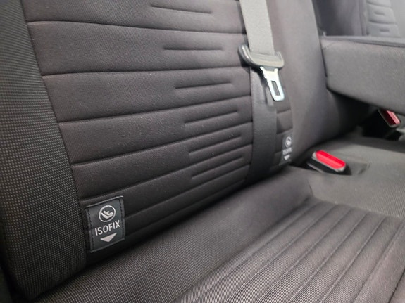 Toyota Auris 17 of 18
