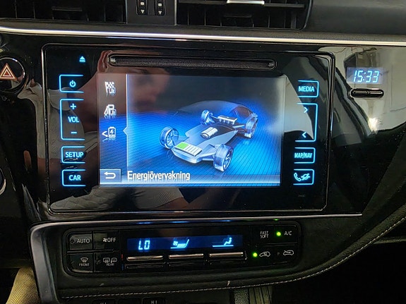 Toyota Auris 14 of 18