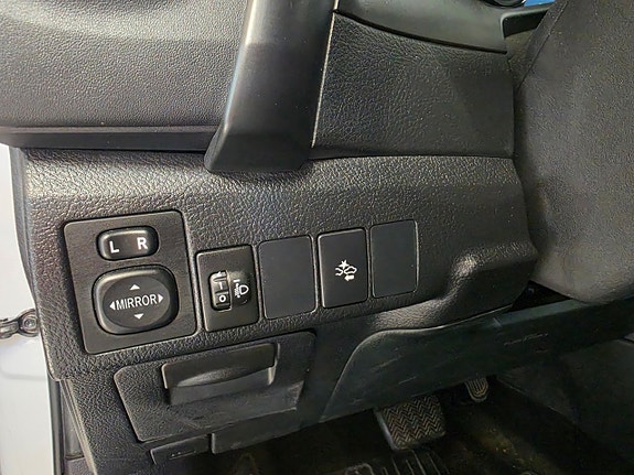 Toyota Auris 16 of 18