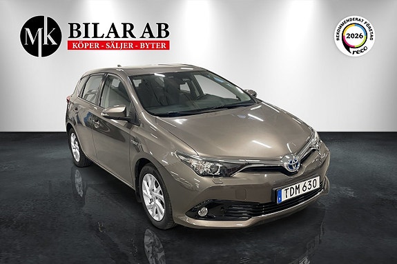 Toyota Auris 3 of 13