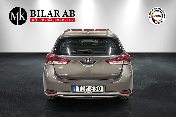 Toyota Auris 4 of 13