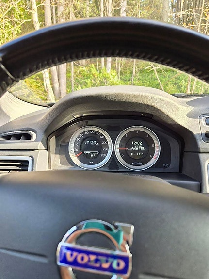 Volvo V70 6 of 10