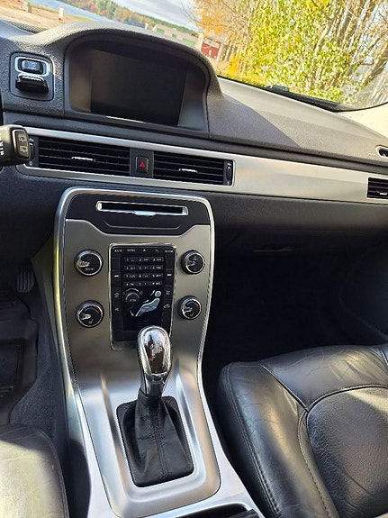 Volvo V70 9 of 10