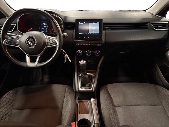 Renault Clio 10 of 17