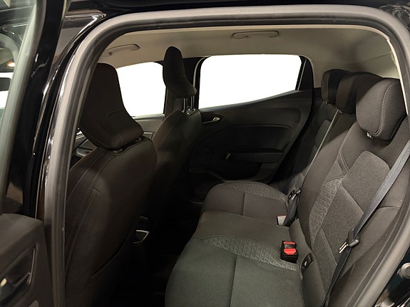 Renault Clio 16 of 17