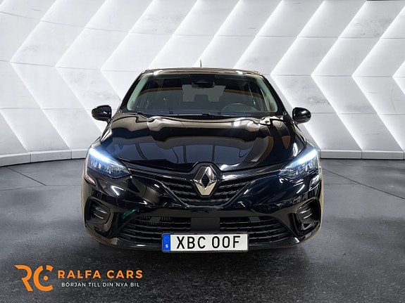 Renault Clio 8 of 17