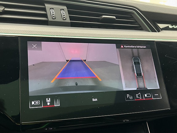 Audi Q8 23 of 30