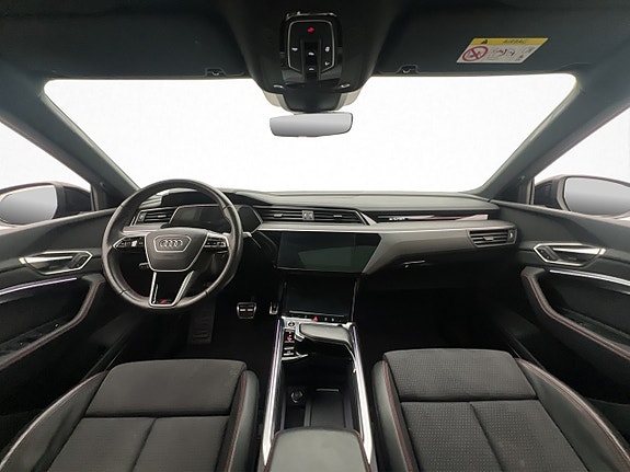 Audi Q8 17 of 30
