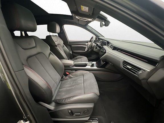 Audi Q8 30 of 30