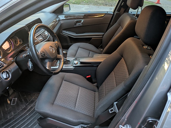 Mercedes-Benz E200 5 of 11