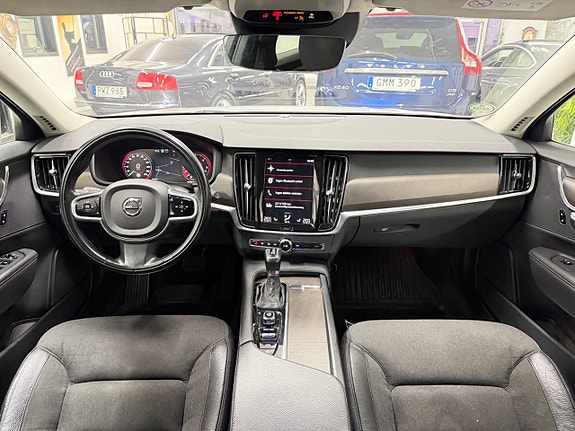 Volvo V90 Cross Country 25 of 30