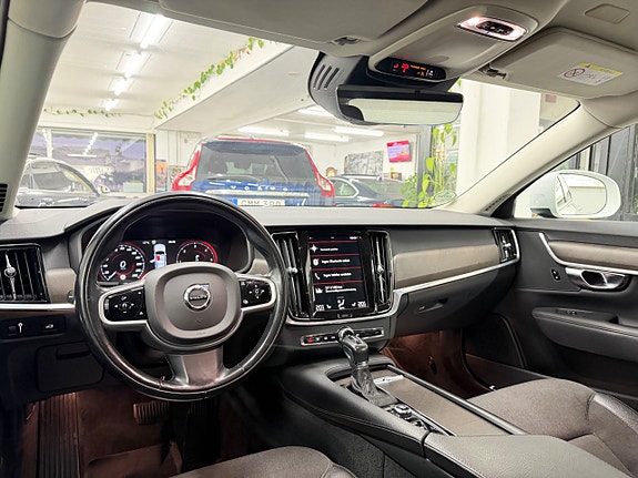 Volvo V90 Cross Country 30 of 30