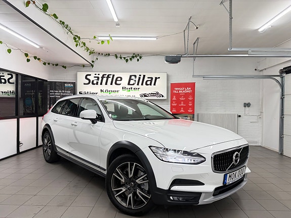 Volvo V90 Cross Country 5 of 30