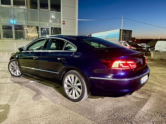 Volkswagen CC 3 of 5