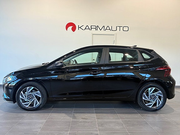 Hyundai i20 2 of 19