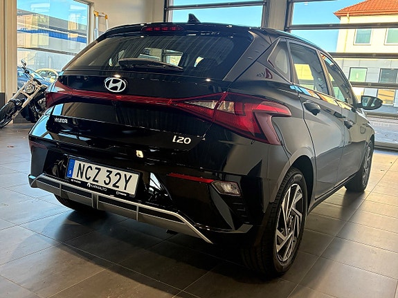 Hyundai i20 5 of 19