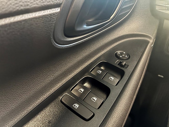 Hyundai i20 12 of 19