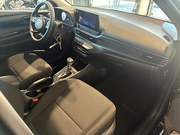 Hyundai i20 10 of 19