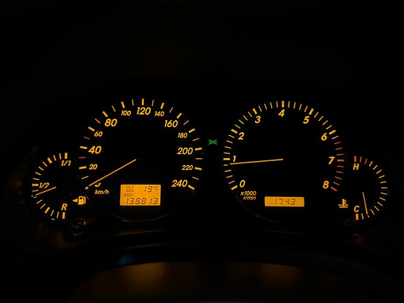 Toyota Avensis 16 of 24