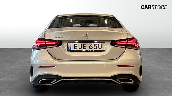 Mercedes-Benz A180 7 of 17