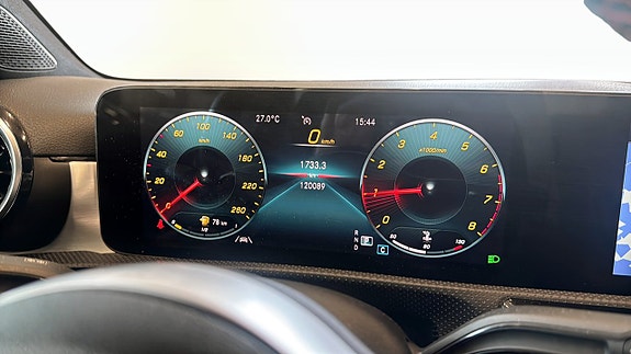 Mercedes-Benz A180 17 of 17