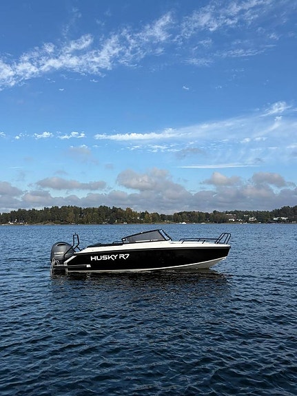Finnmaster Husky R7 black edition 2022 - Yamaha 200 HK 4 of 12